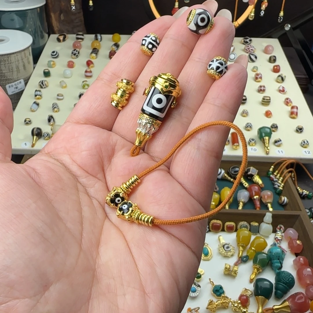 缘***。玛瑙/玉髓未镶嵌单珠顶珠配珠搭配