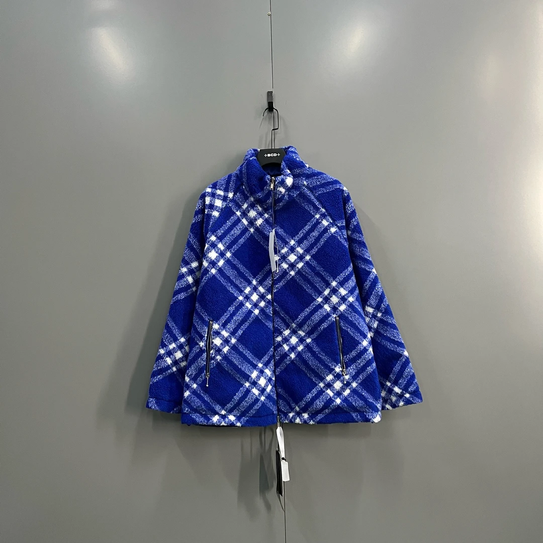 未使用 BURBERRY/博柏利 yy 格纹摇粒绒双面外套 50码 020372