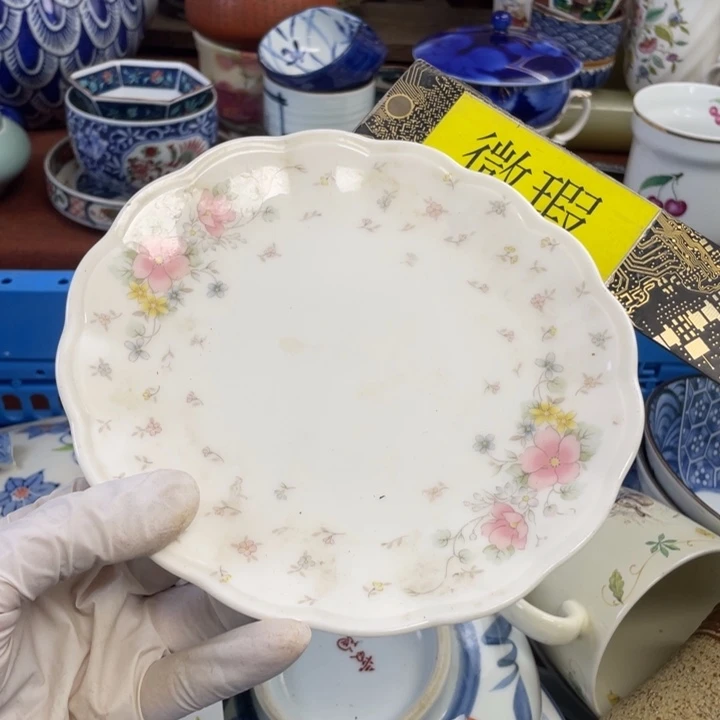 他家瓷器真美…开播了