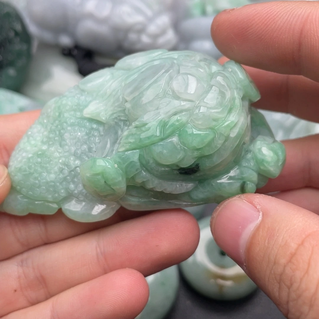 栀***。翡翠未镶嵌吊坠(不含链)