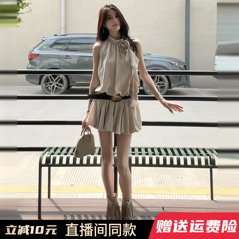 法式复古清冷玫瑰飘带设计感挂脖灯笼裙女早秋气质修身短款连衣裙