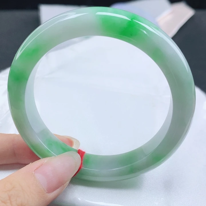 翡翠未镶嵌手镯缅甸58.8冰胶润飘阳绿正圈