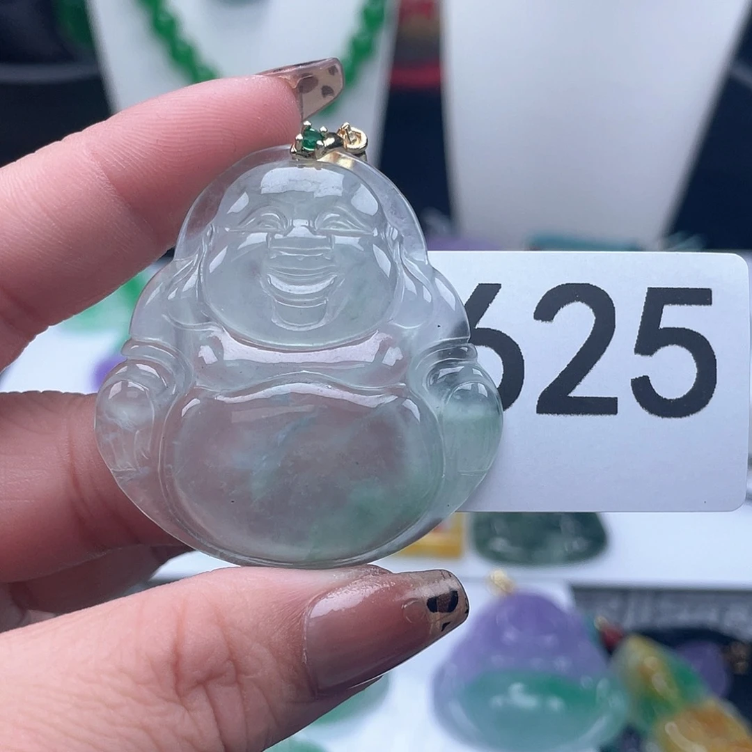 翡翠吊坠(赠链)未镶嵌