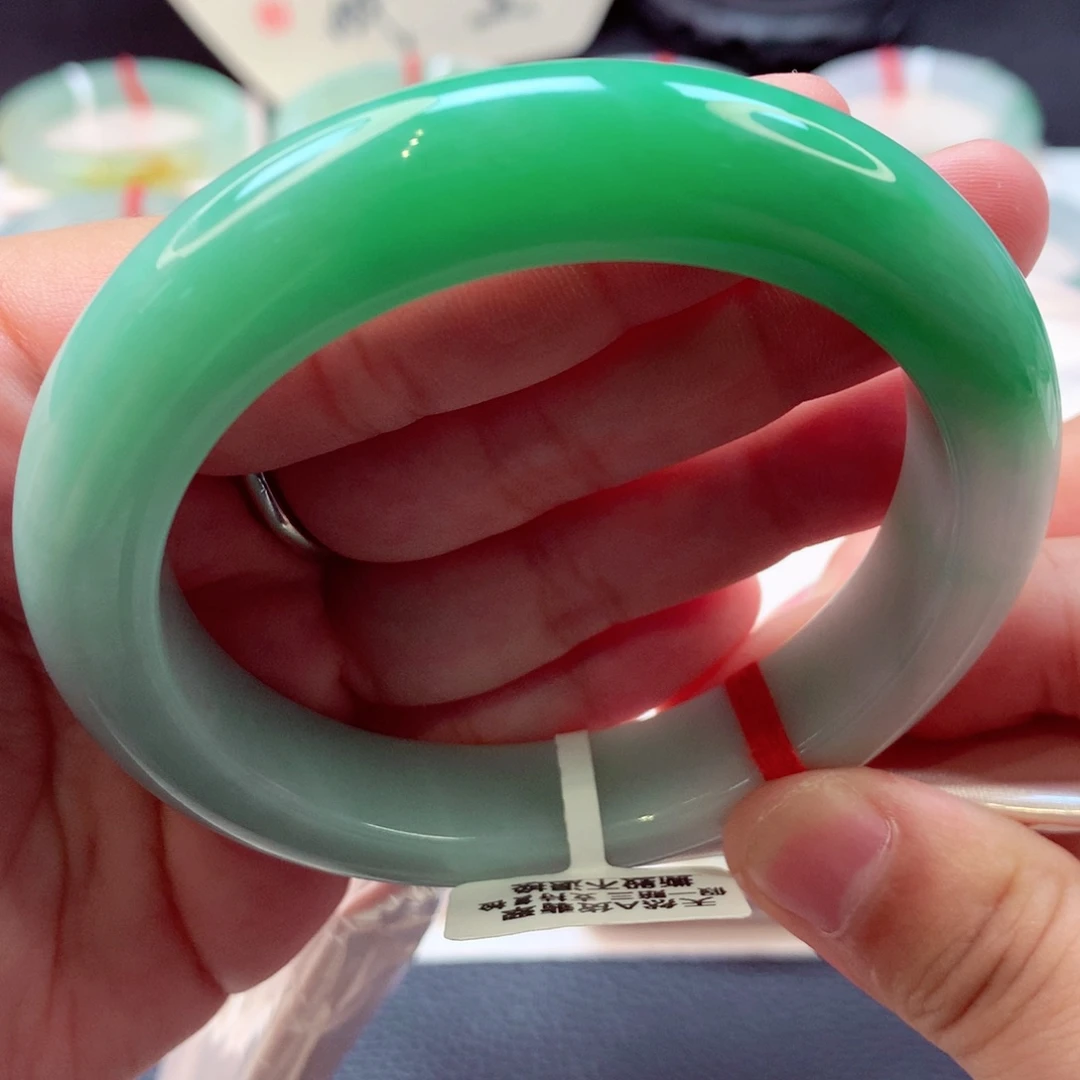 翡翠手镯未镶嵌大圈捡漏7号11