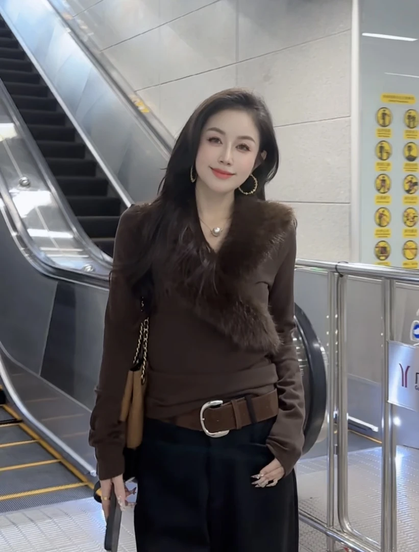 L.X~韩系薄款常规款春季辣妹风V领毛高腰显瘦小众打底衫6998