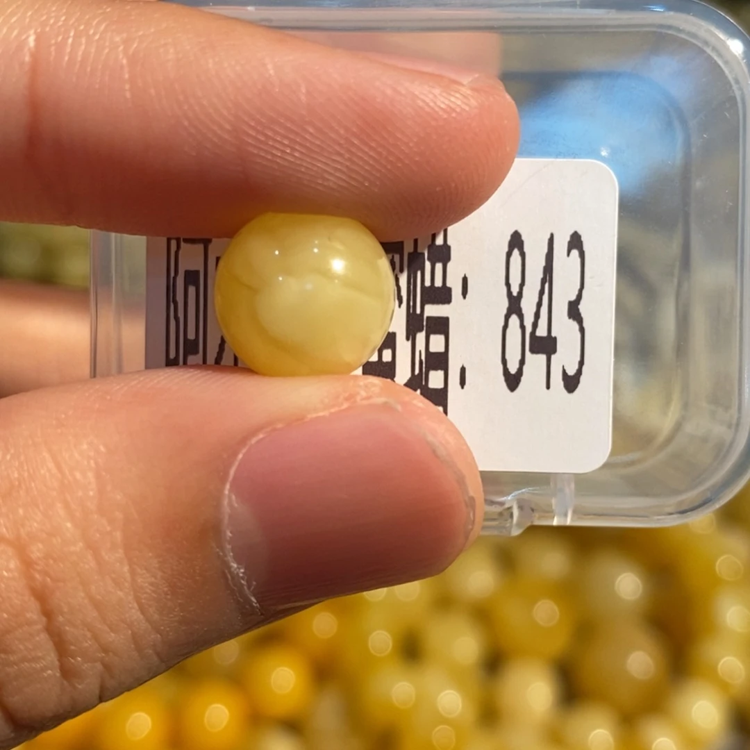 蜜蜡未镶嵌珠宝奇石843