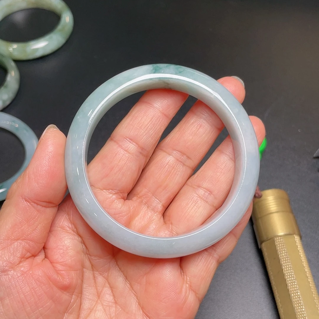 翡翠未镶嵌手镯天然翡翠手镯