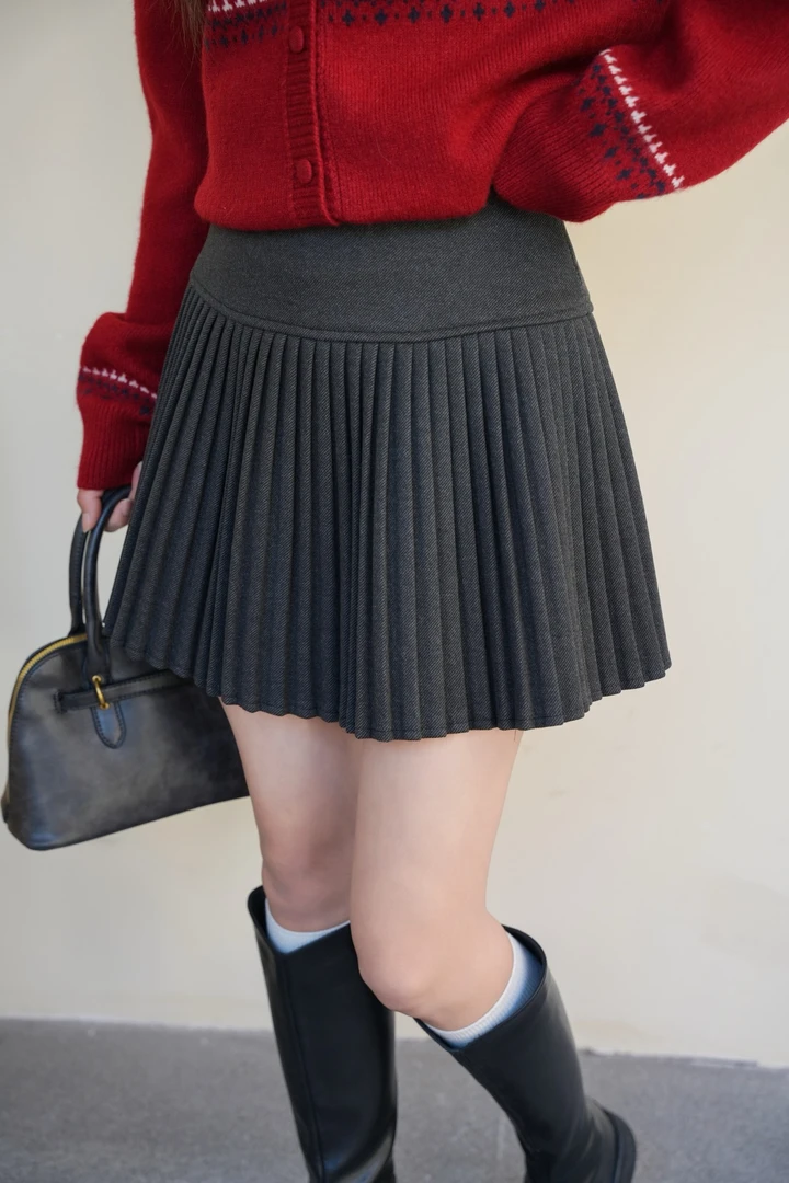 Queen Date 24FW 高腰百褶裙