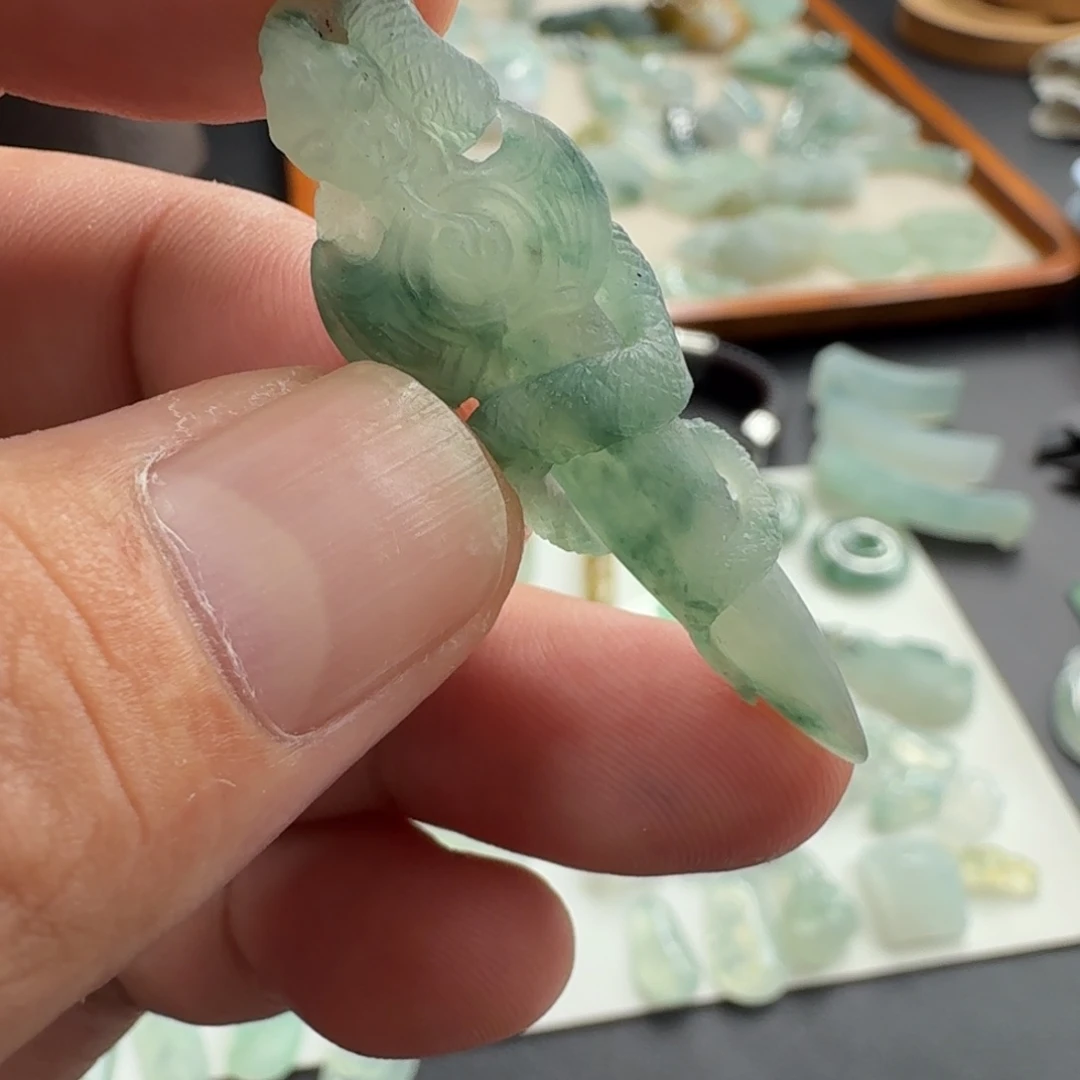 未镶嵌定制翡翠挂件