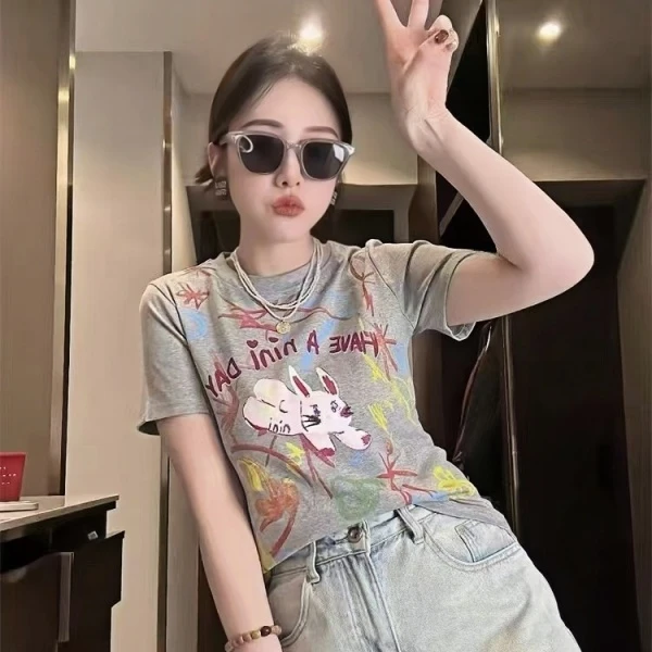 夏季上新~时尚涂鸦风格设计款短袖T恤 S1573