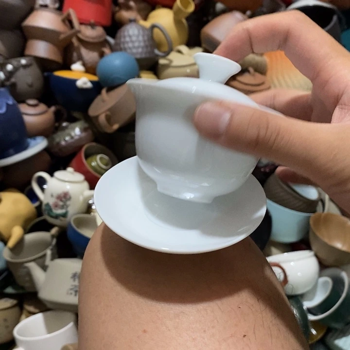 瓷片然后又被别人抢走一