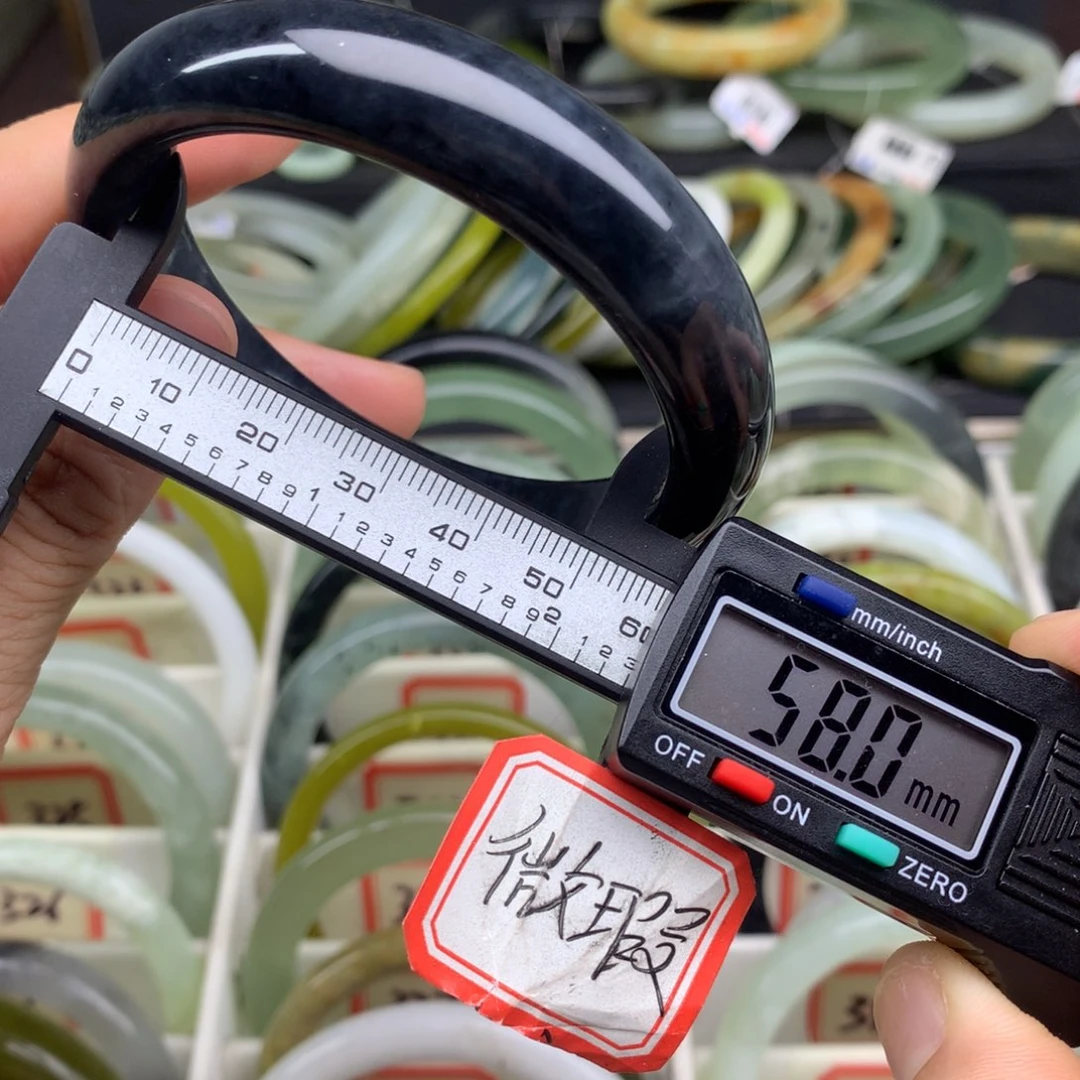 未镶嵌蛇纹石玉手镯349