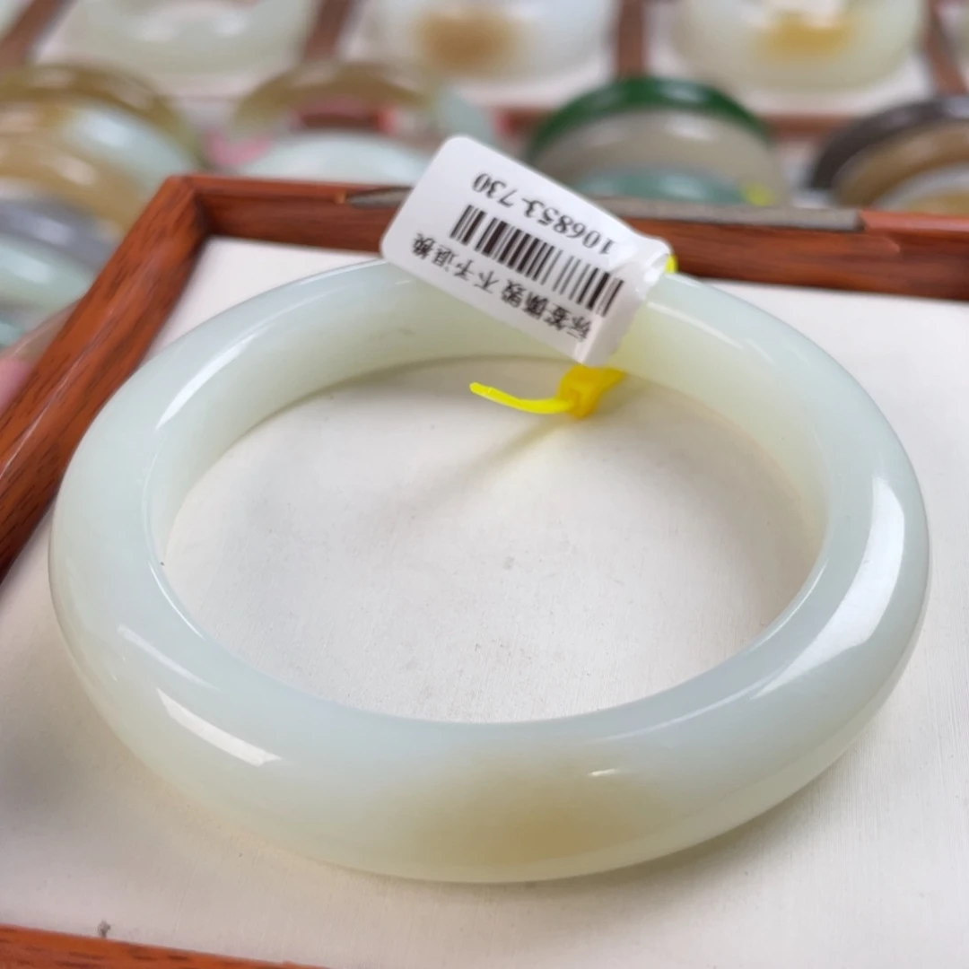 【闪购商品】和田玉手镯未镶嵌18 52/53 （微瑕）