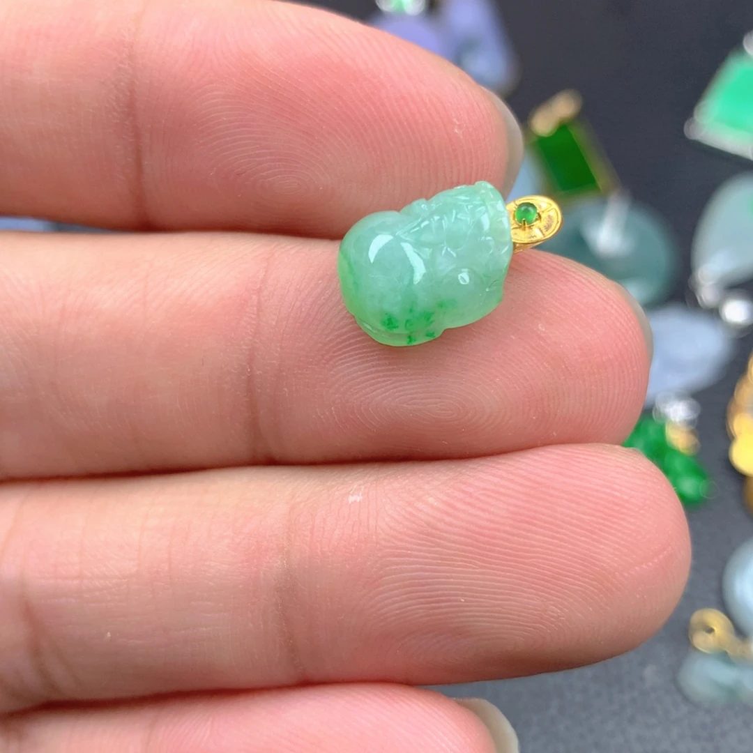 【闪购商品】翡翠18K金镶嵌颈饰翡翠