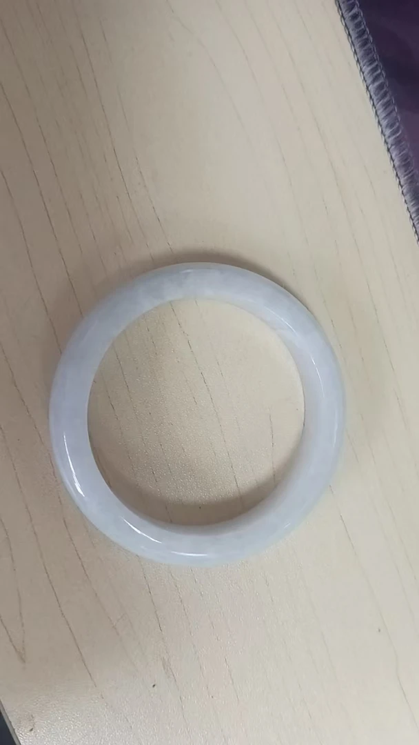 翡翠手镯多样性发货