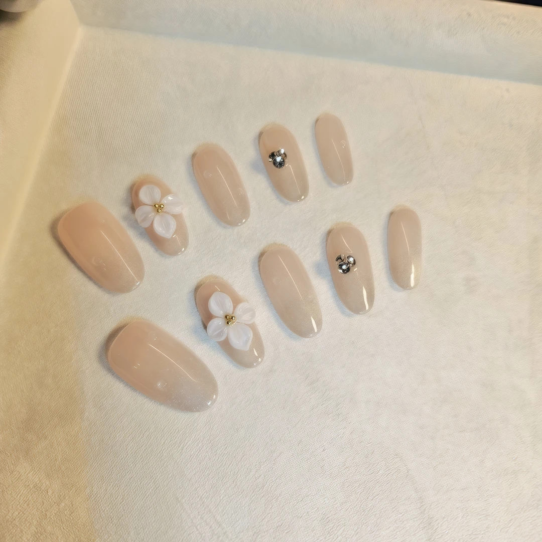 A62夏季短椭极光纯手工穿戴甲温柔百搭显白美甲贴片