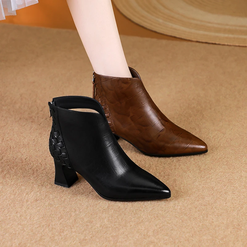 【鞋履官宣】牛皮/34-42/9854秋冬新款手工粗跟气质显瘦时装女靴