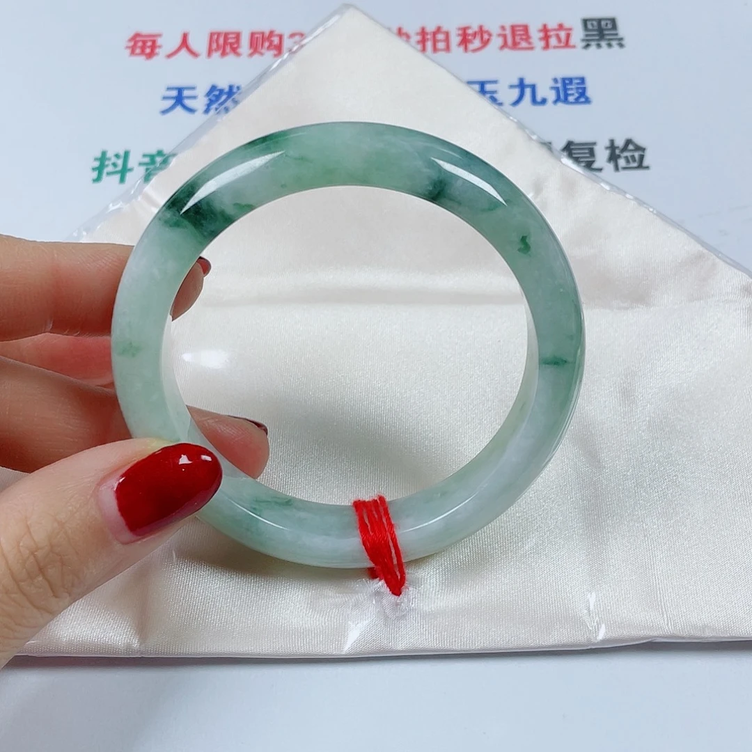 翡翠未镶嵌手镯圈口60.8宽13.3厚9