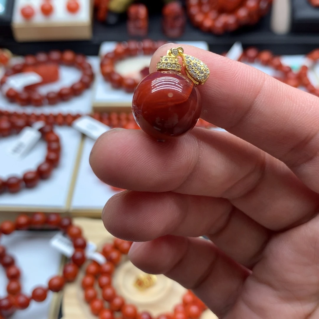 南红玛瑙吊坠银S925镀金镶嵌