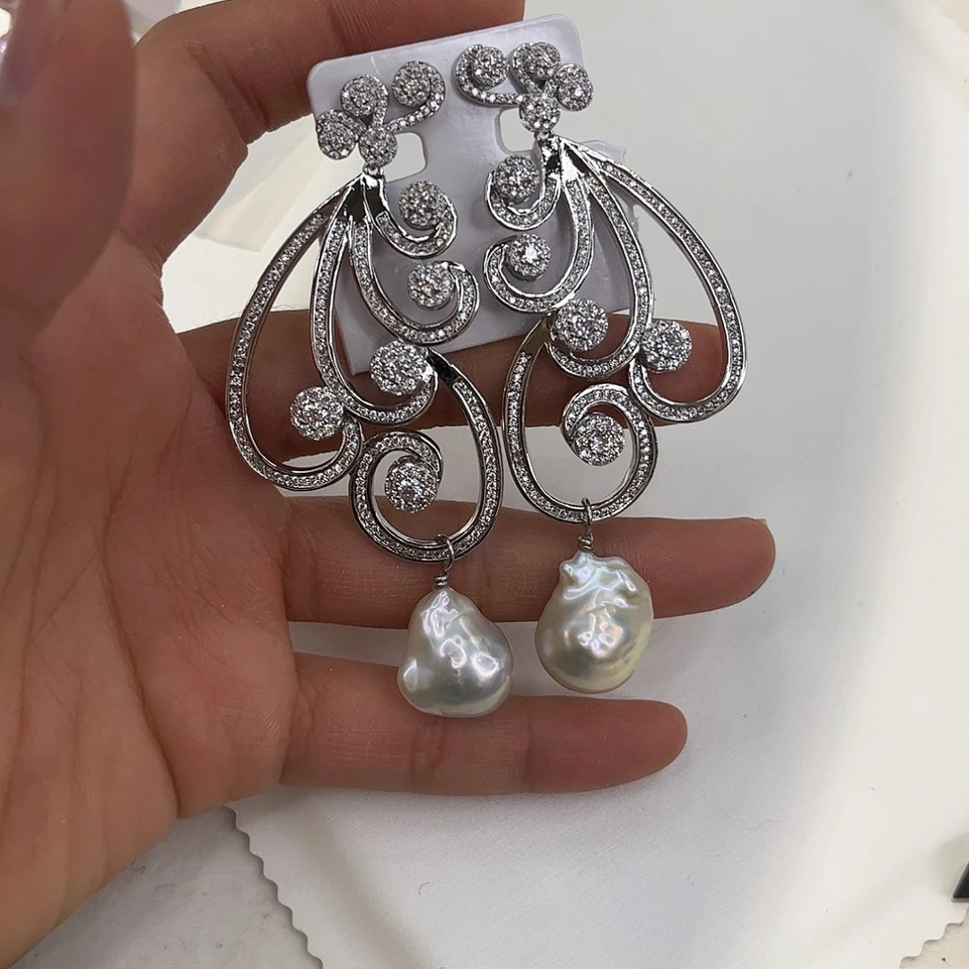 合金耳饰淡水珍珠