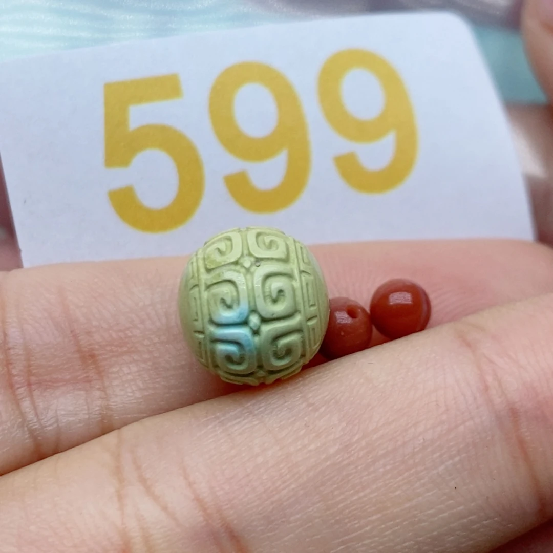 未镶嵌南红玛瑙珠宝奇石