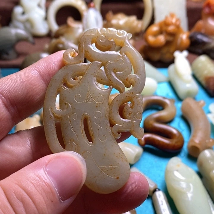 和田玉挂件未镶嵌