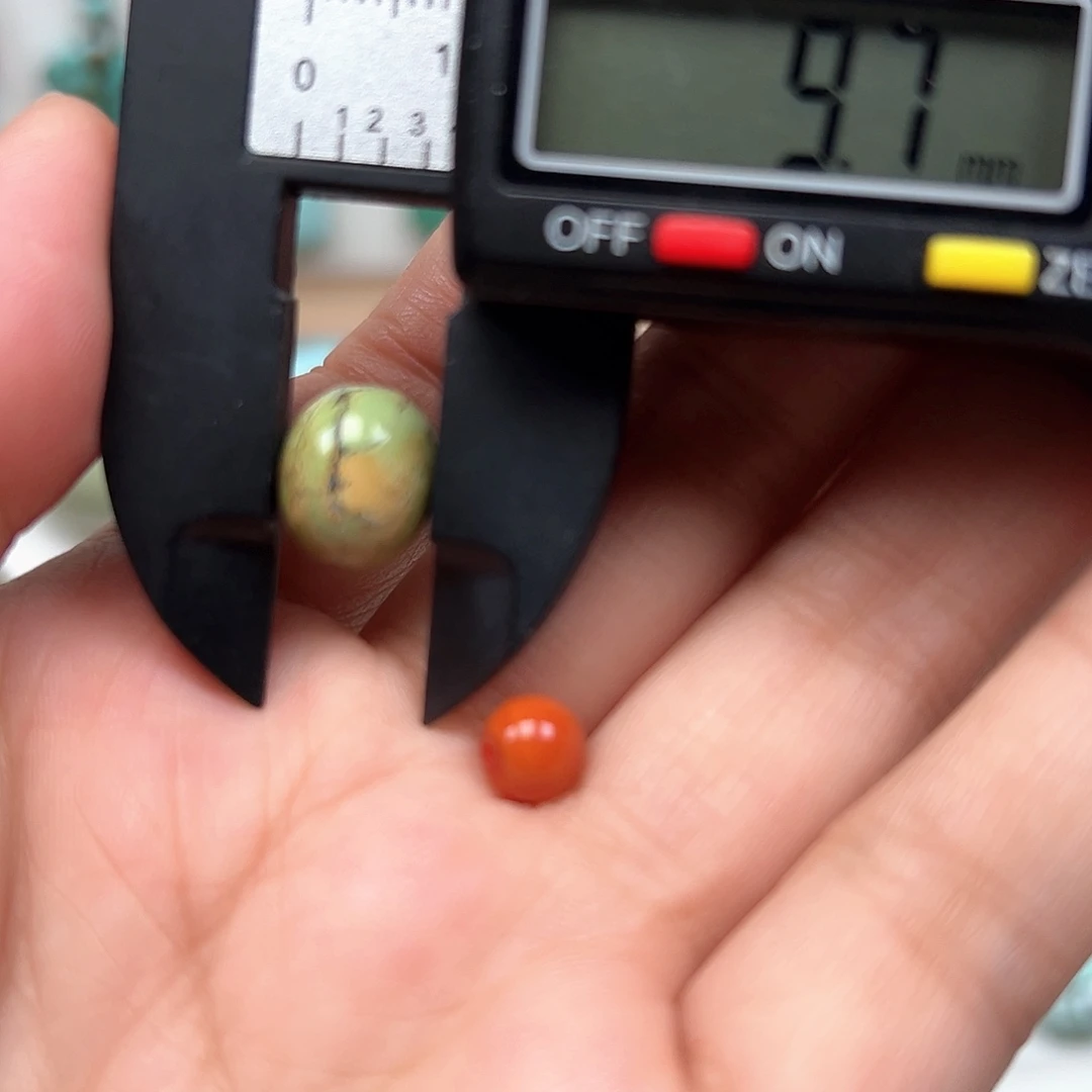 南红玛瑙未镶嵌珠宝奇石