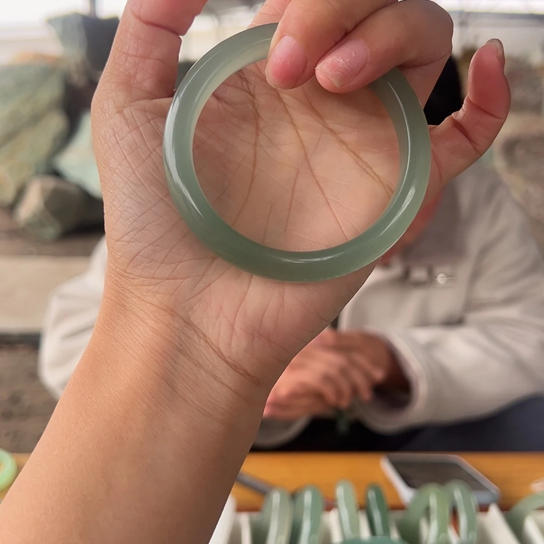 绿东陵冰晴水手镯