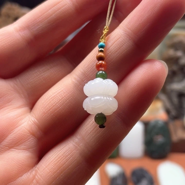 和田玉挂件未镶嵌