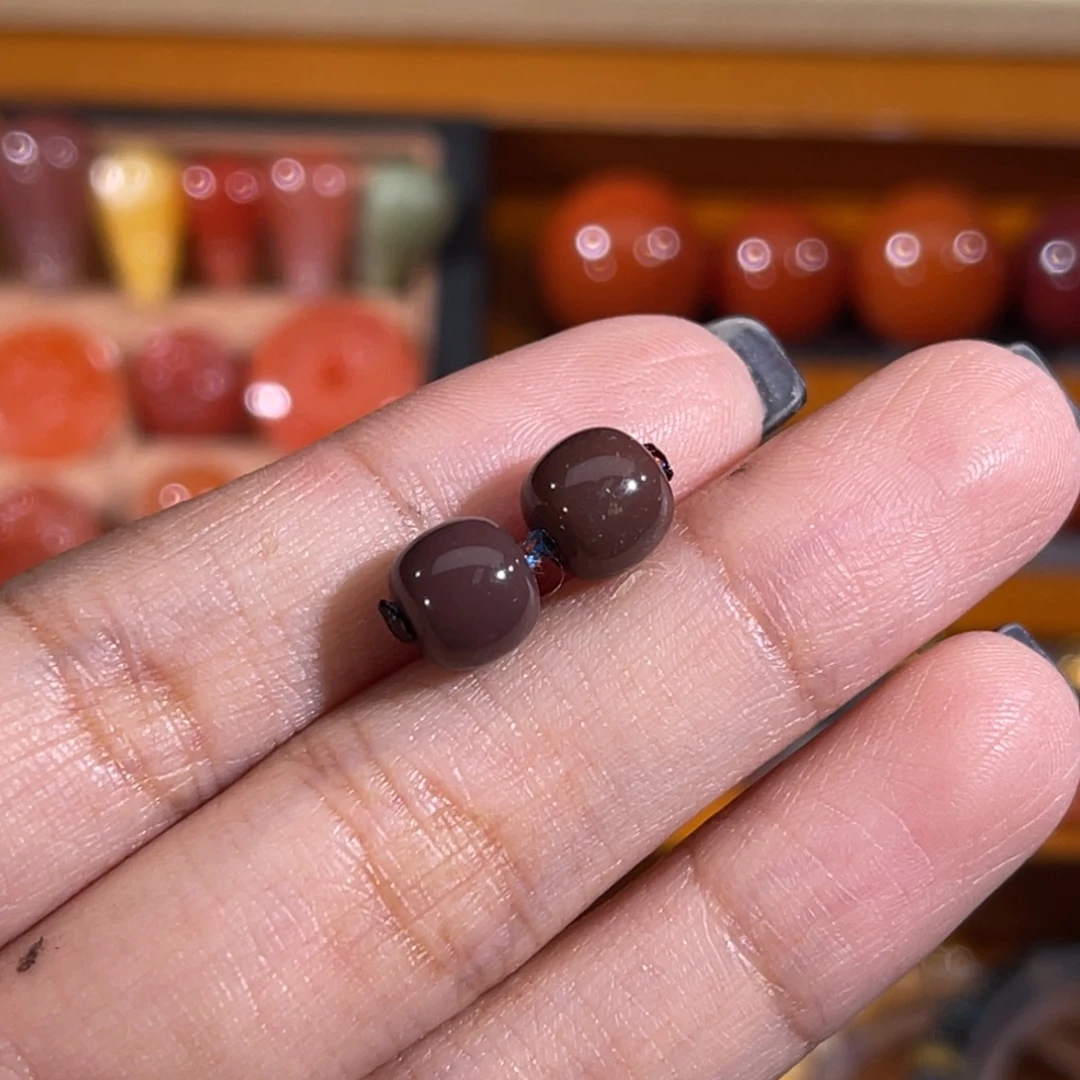 未镶嵌老形对珠 7.2x6mm 不换退玛瑙/玉髓