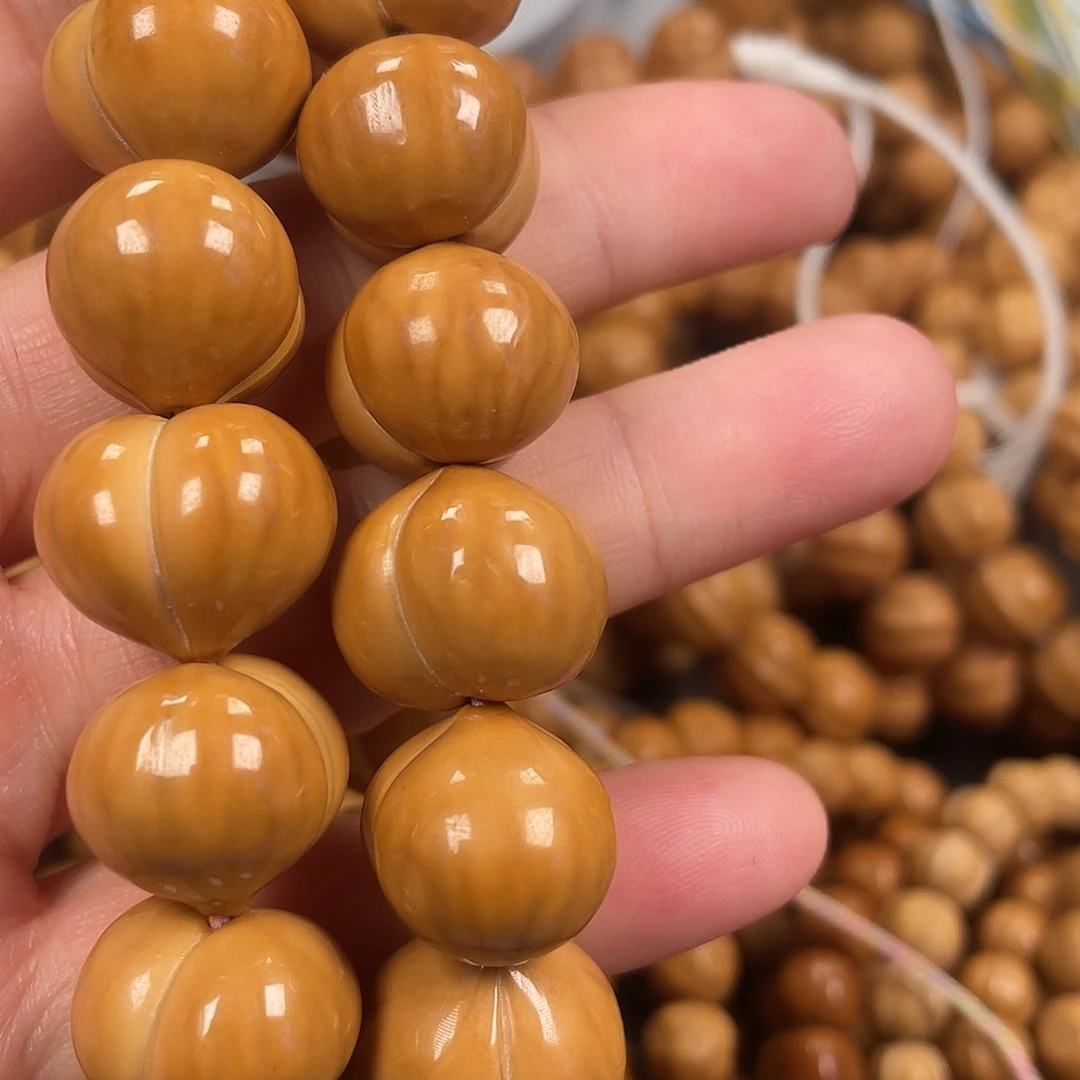 7***_核桃福利屁桃。