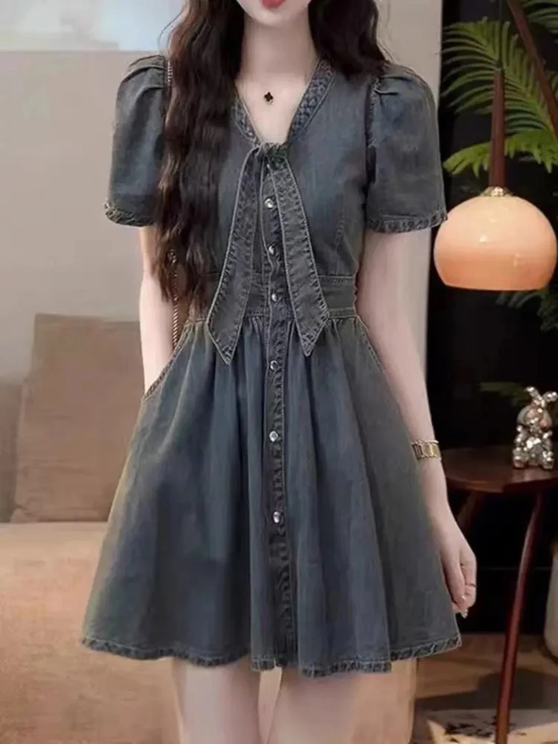 327 韩系复古收腰时尚减龄显瘦牛仔连衣裙（A26）