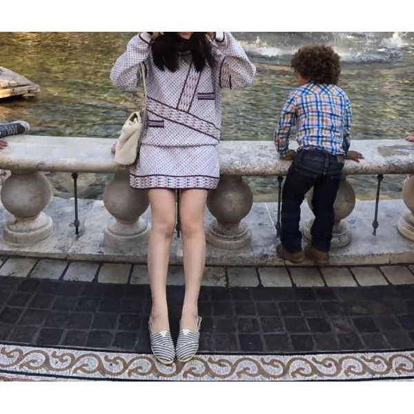 妃鱼/香奈儿/粘胶纤维/上衣/95新/M6/17