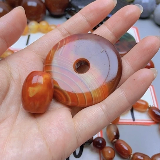 【闪购商品】玛瑙/玉髓未镶嵌珠宝半成品然**物