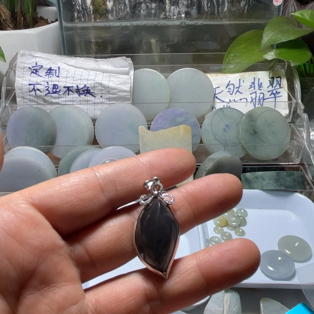 钓***娱翡翠散珠翡翠毛料