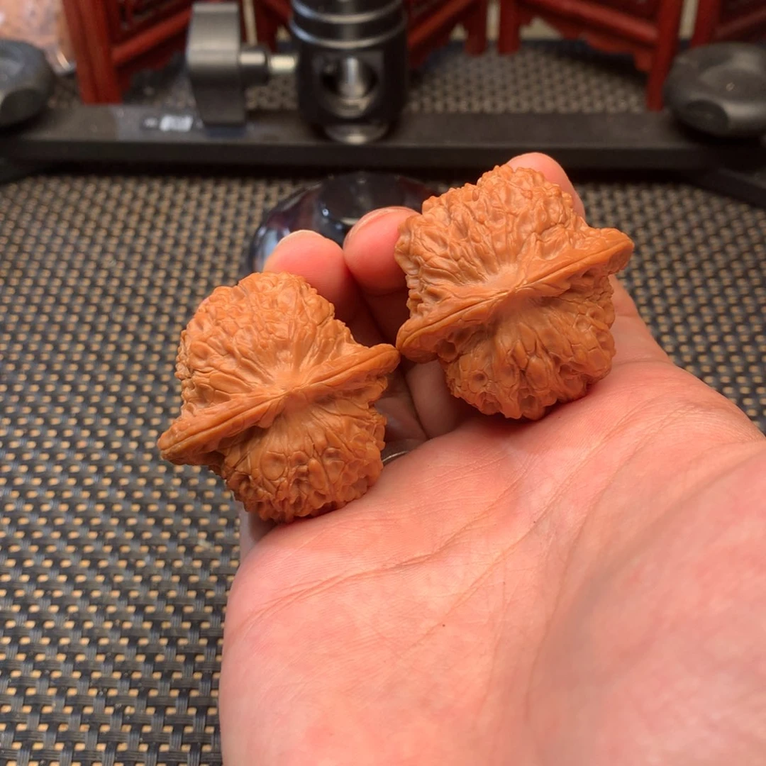 文玩核桃把件?****子血麒麟41