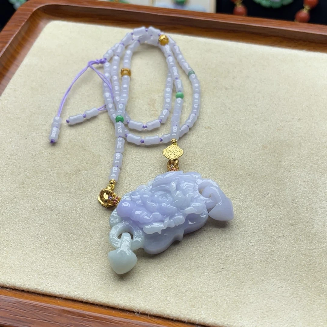 翡翠未镶嵌颈饰翡翠如意