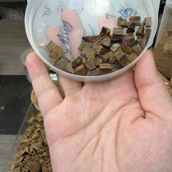泰国九分沉5克。