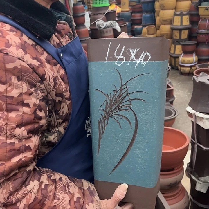 紫砂紫砂花盆和小盆栽