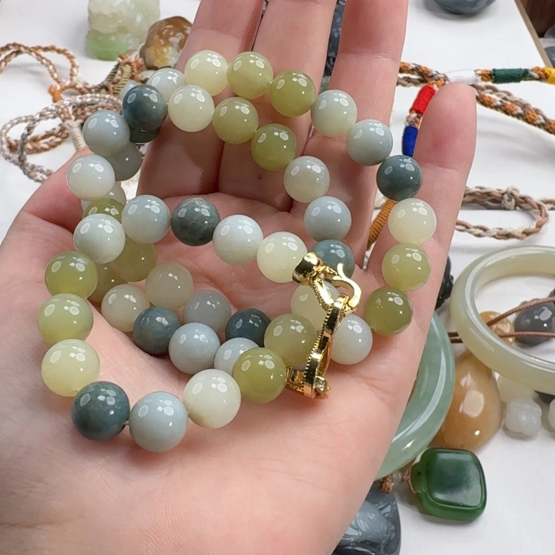 我***恒和田玉未镶嵌颈饰