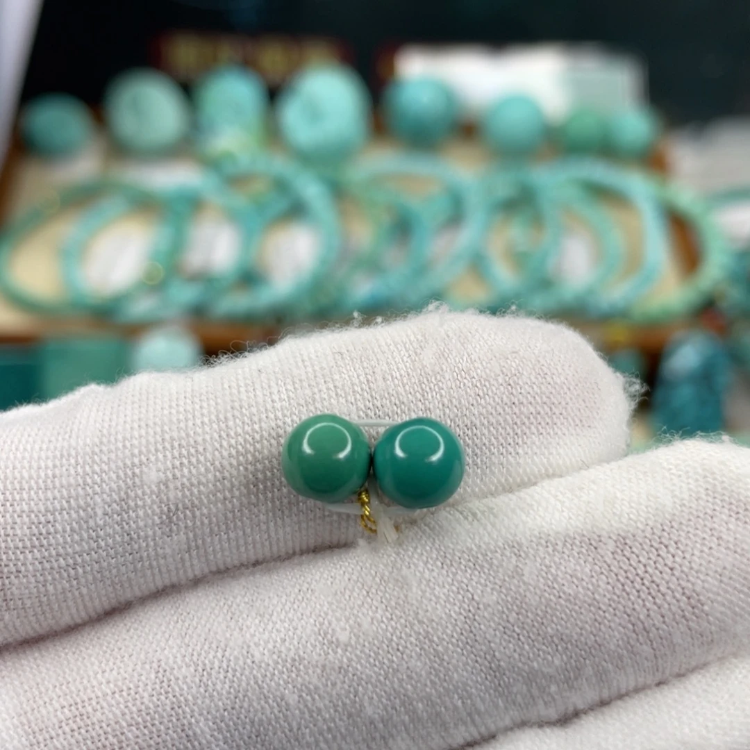 绿松石未镶嵌挂件