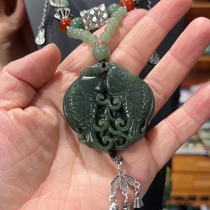 颈饰未镶嵌和田玉