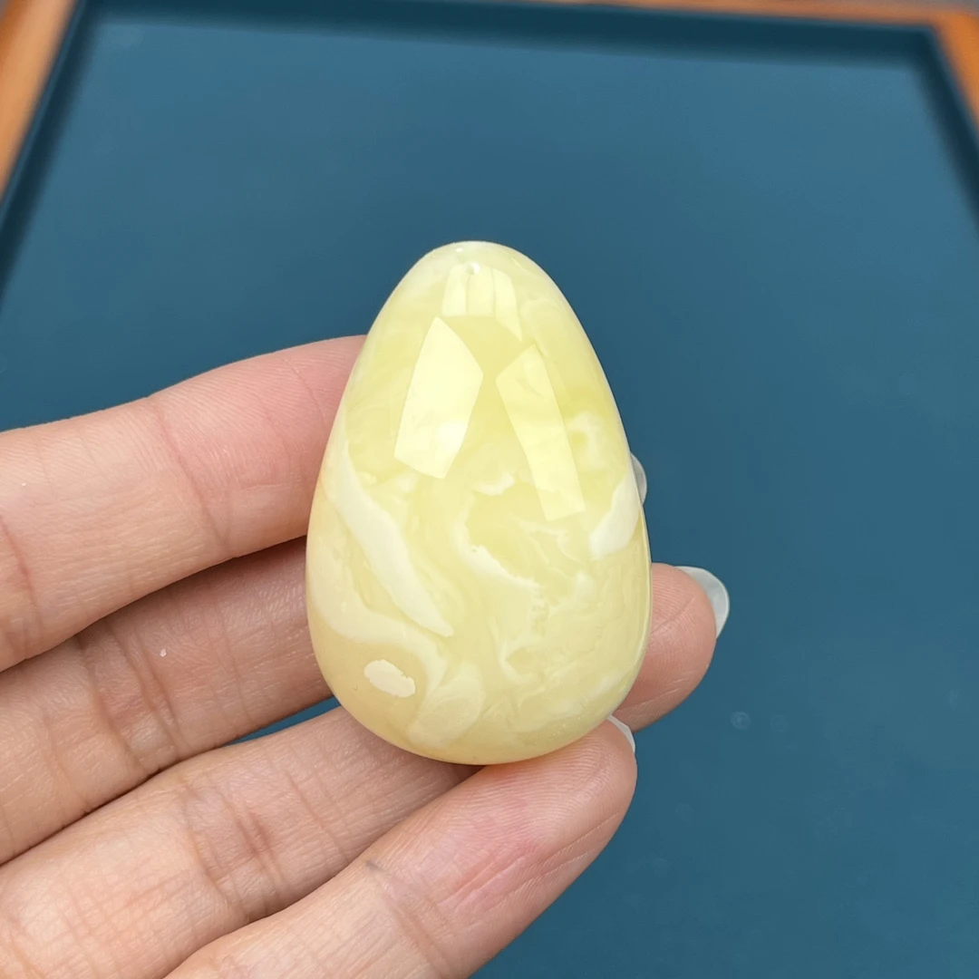 Y2139天然原矿蜜蜡 柠檬黄白花水滴牌 26*40*15mm抖音基地质检发