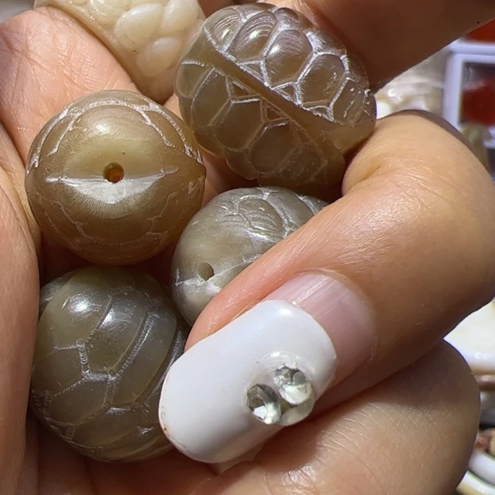 大果紫檀（缅甸花梨）射白富甲单珠