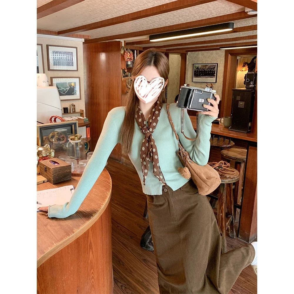 韩系绿色短款长袖针织衫修身开衫上衣+秋季开衩咖色半身裙22797#