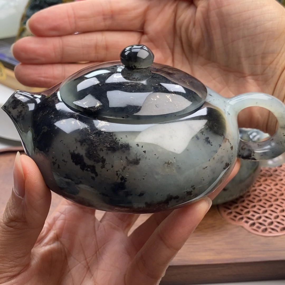 F***。岫玉未镶嵌四大名玉茶壶