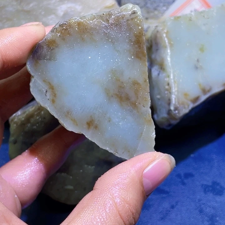 和田玉未镶嵌珠宝半成品