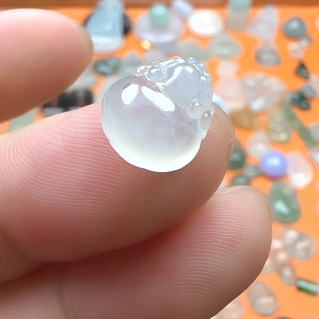 定制翡翠未镶嵌翡翠