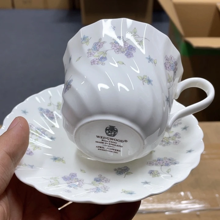 瓷片瓷片哈哈哈哈哈