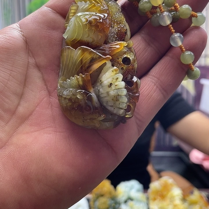 未镶嵌蛇纹石玉颈饰